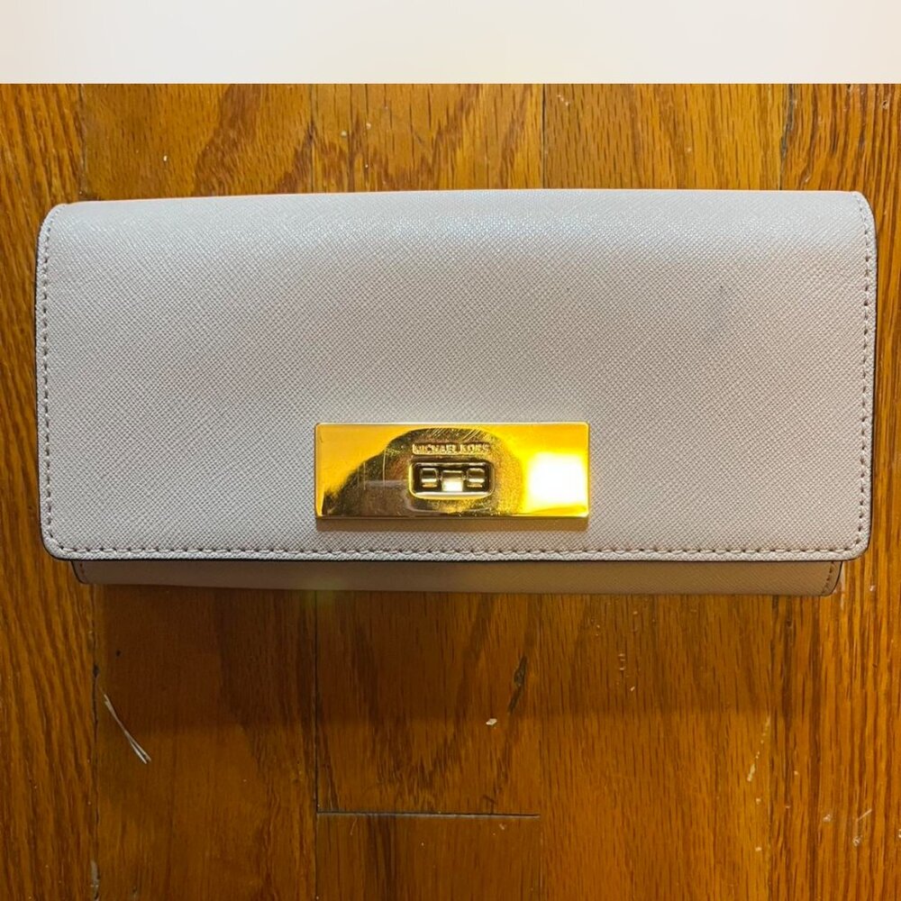 MICHAEL KORS WALLET IN PINK